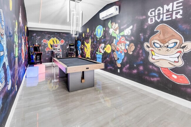 Building Photo - 1255 NE 199th St