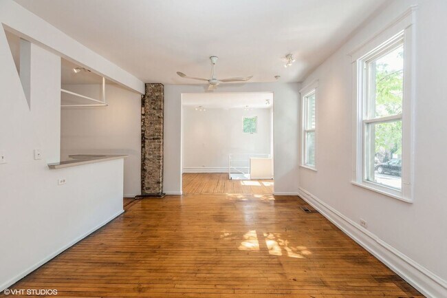 Building Photo - 626 W 18th St