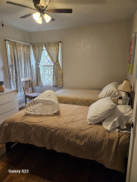 Bedroom - 160 S Fourth St