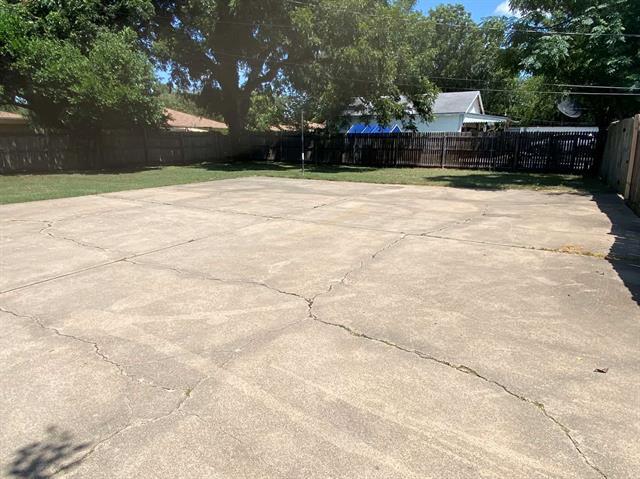 Building Photo - 1017 Mullins St