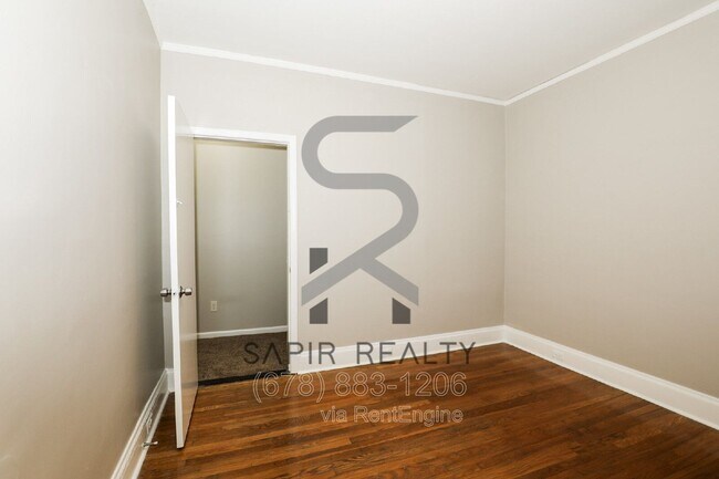 Building Photo - 1441 Blvd Lorraine SW