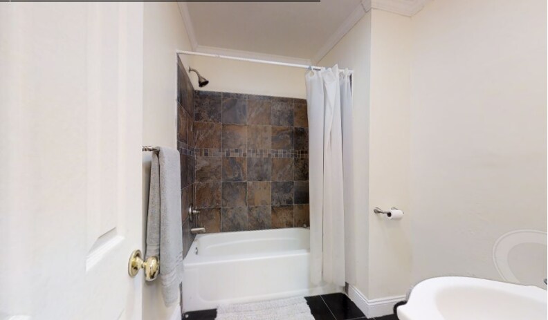 Building Photo - 229 Ashworth Pl