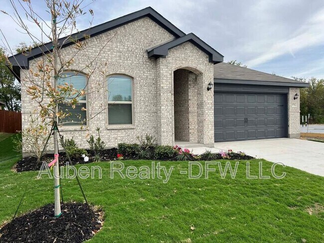 Building Photo - 5752 Brookville Dr