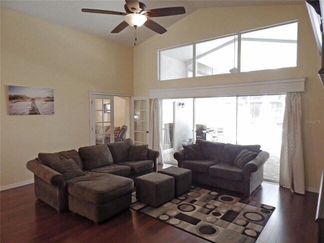 Building Photo - 5815 Heronview Cres Dr