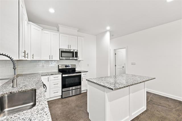 Building Photo - 104 E Forest Ave