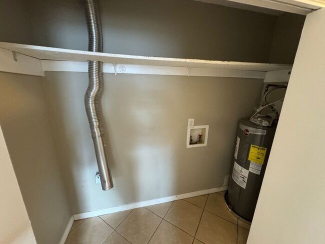 Building Photo - Gulf Breeze - Villa East - 3 bedroom, 2 ba...