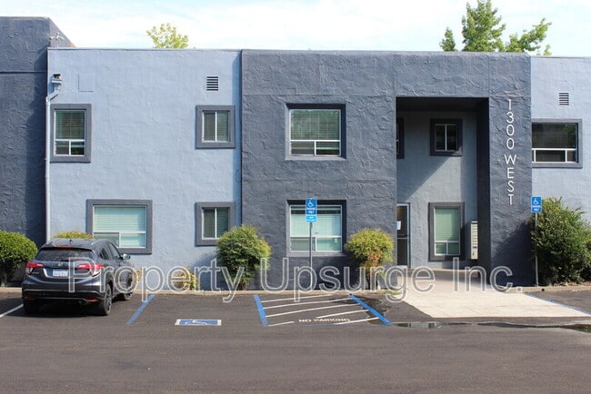 Building Photo - 1300 West St