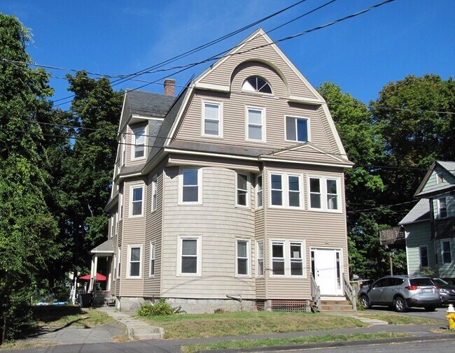Primary Photo - 25 Tower St