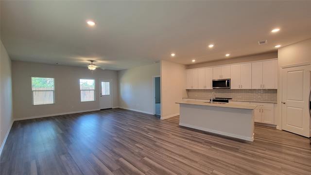Building Photo - 405 Quarry St