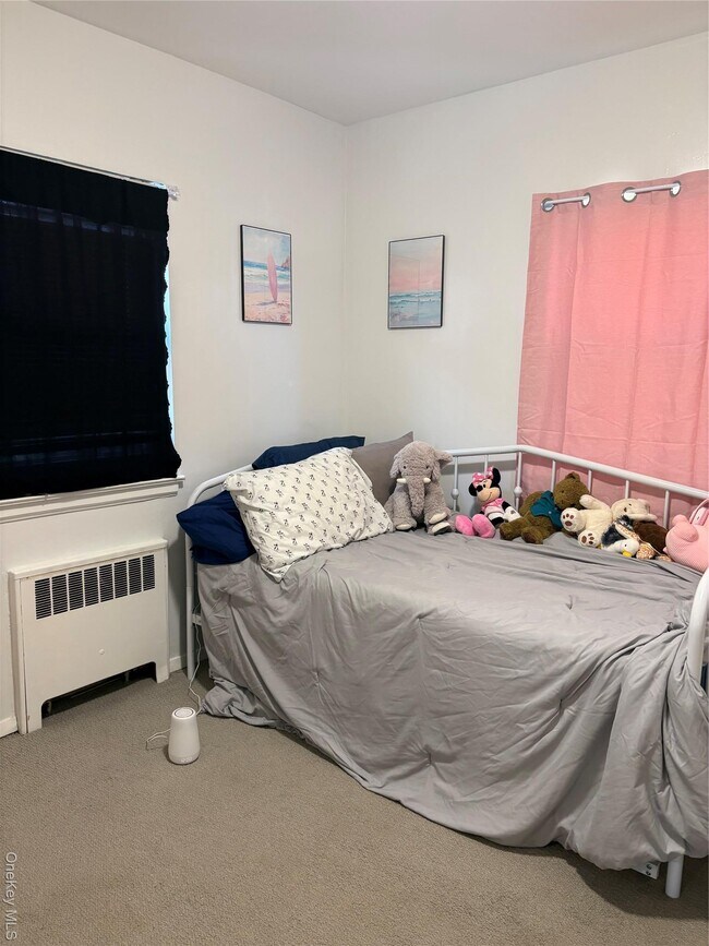 Building Photo - 344 E Penn St