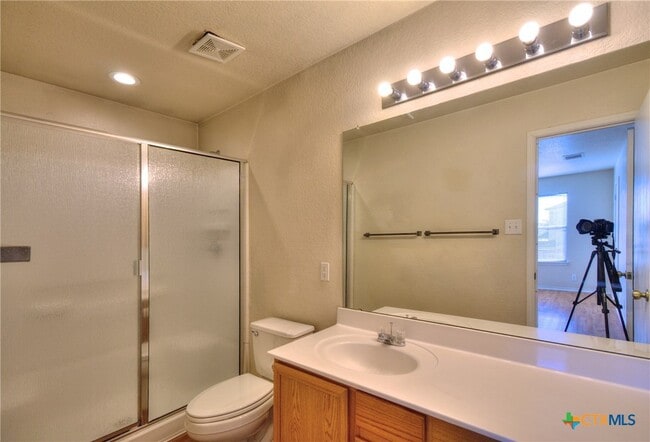 Building Photo - 656 Cherokee Blvd