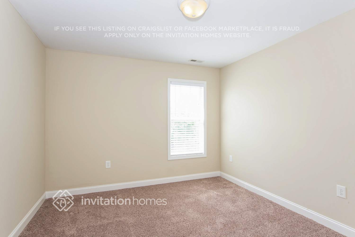Building Photo - 9011 Magna Ln