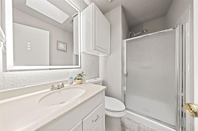 Building Photo - 216 Cutting Horse Ln