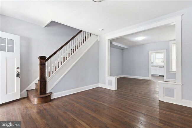 Building Photo - 1231 N Potomac St