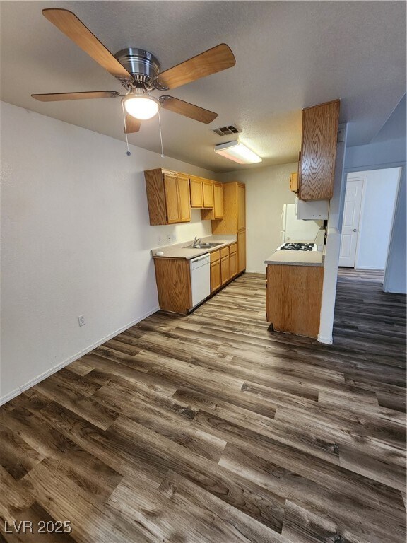 Building Photo - 4730 E Craig Rd