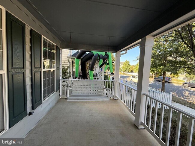 Building Photo - 20453 Charter Oak Dr