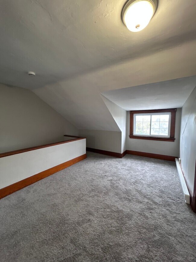 Building Photo - wat247