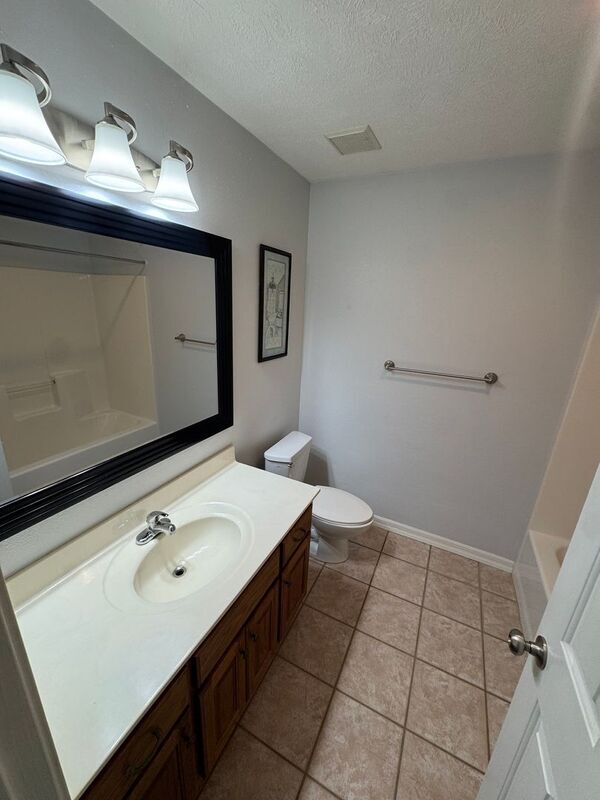 Building Photo - 5545 S Michigan Ave