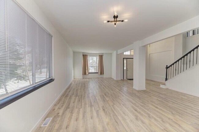 Building Photo - 5610 Heartland Ct