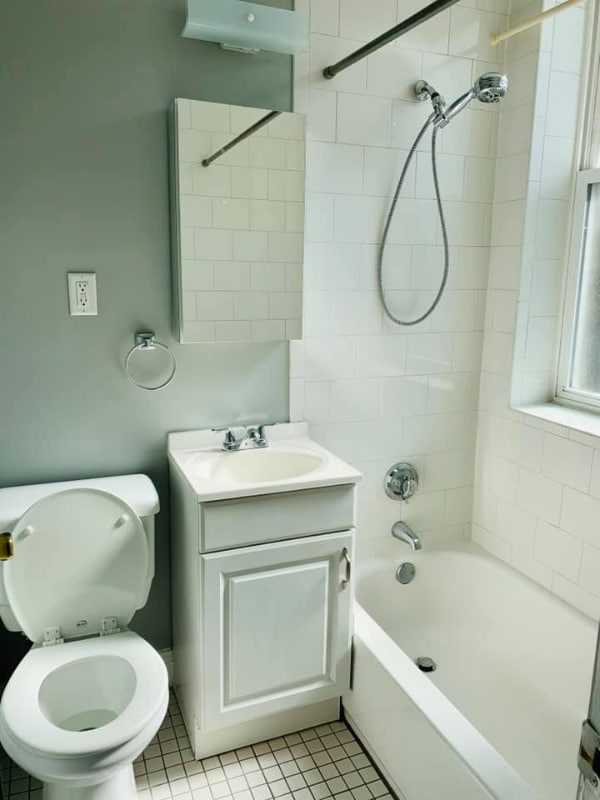 Building Photo - 1862 Beacon St