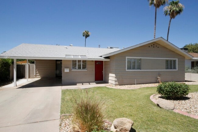 Building Photo - 3034 E Cheery Lynn Rd