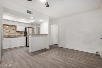 Building Photo - 18202 N Cave Creek Rd