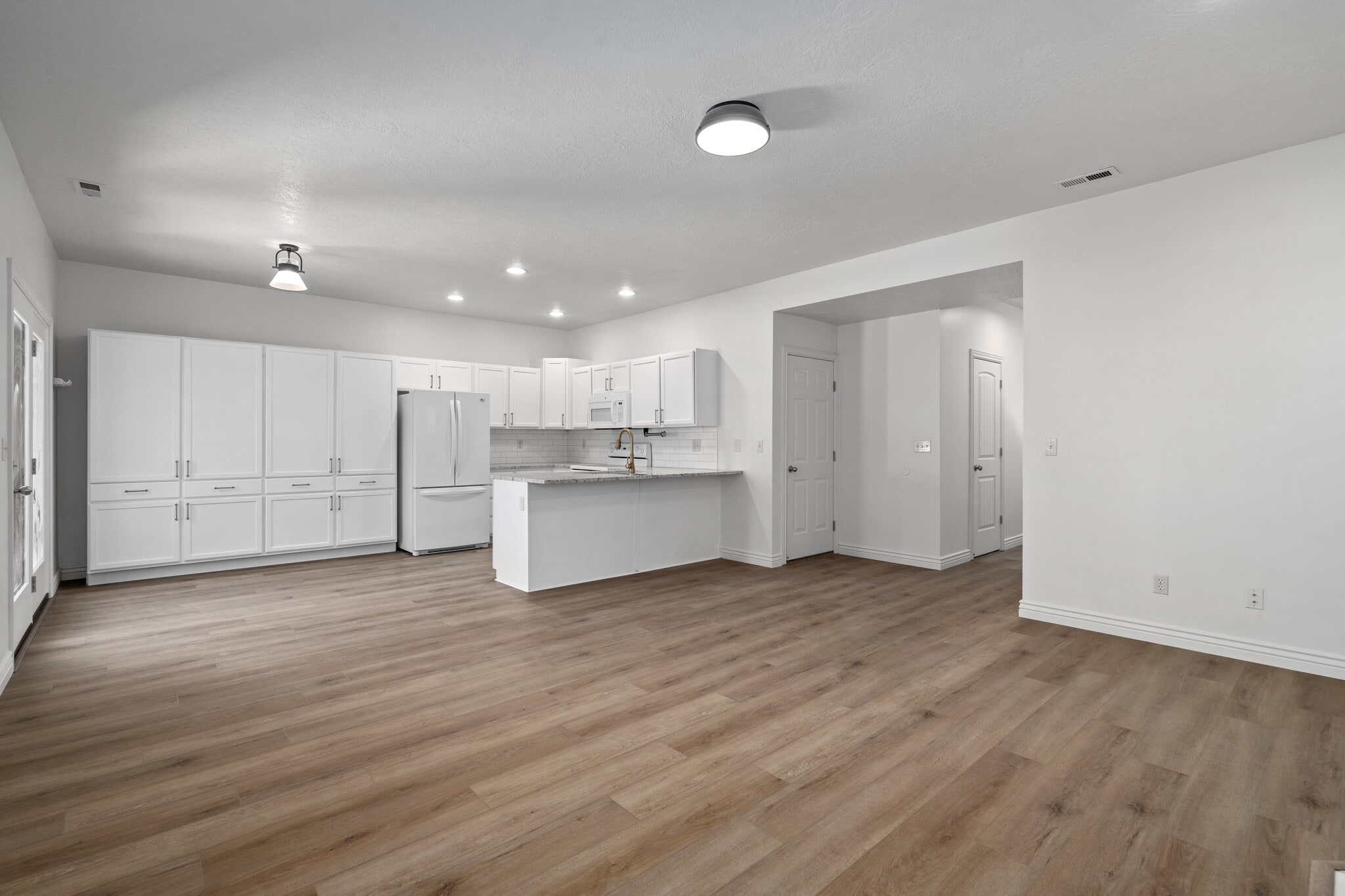 Building Photo - 7178 S 420 E