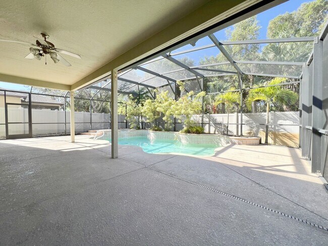 Building Photo - 2532 Glenridge Cir