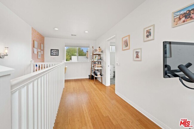 Building Photo - 2348 29th St
