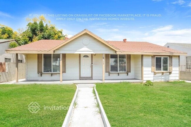 Building Photo - 10821 Rosecrans Ave