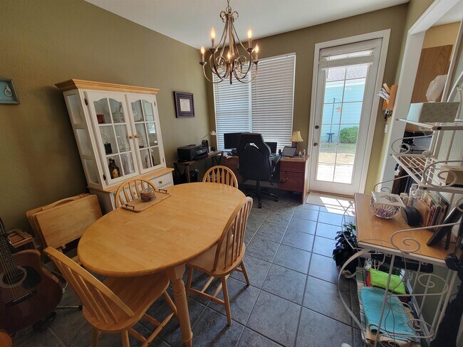 Building Photo - 4278 Avon Park Cir