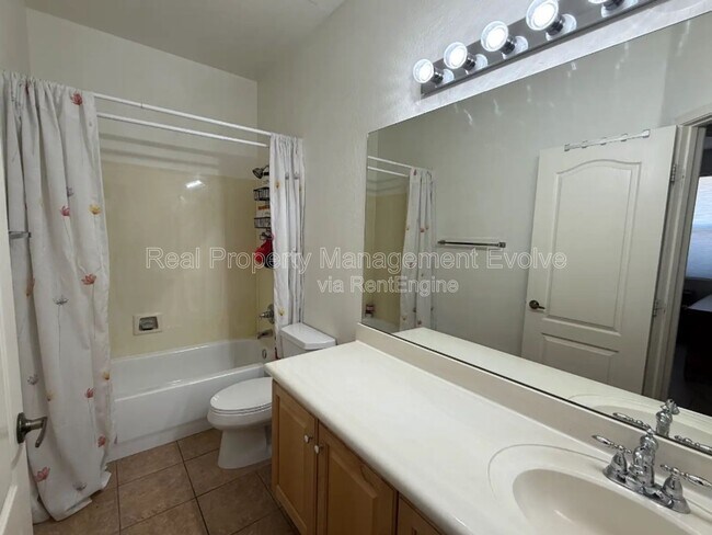 Building Photo - 3038 W Trapanotto Rd