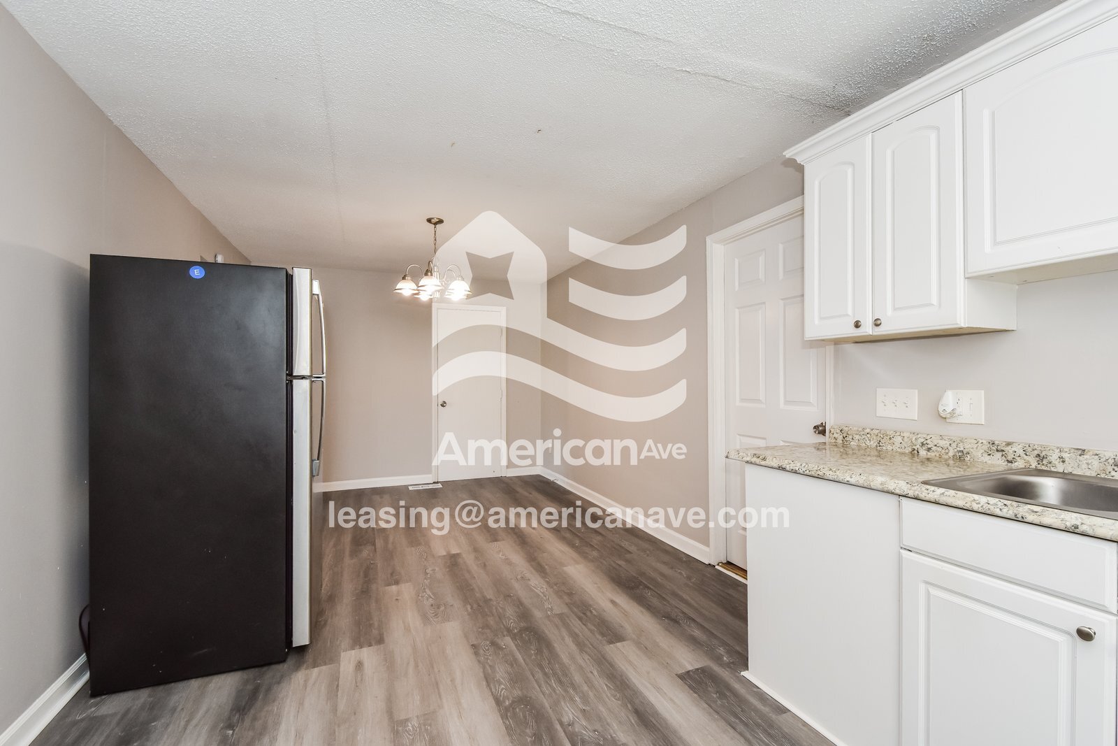 Building Photo - 1502 Whiteford Rd