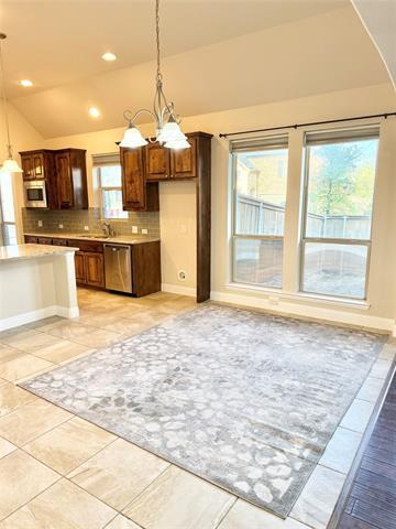 Building Photo - 1500 Grove Dr