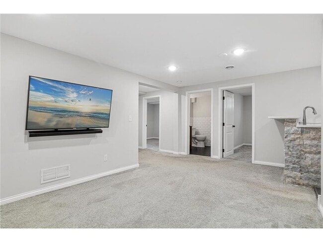 Building Photo - 5712 25th Ave S