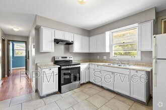 Building Photo - 3127 Larkspur Dr