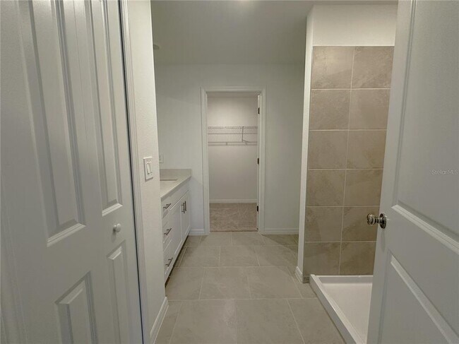 Building Photo - 11819 Cloverly Ln