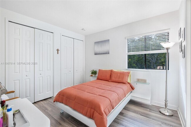 Building Photo - 7726 SW 193rd Ln