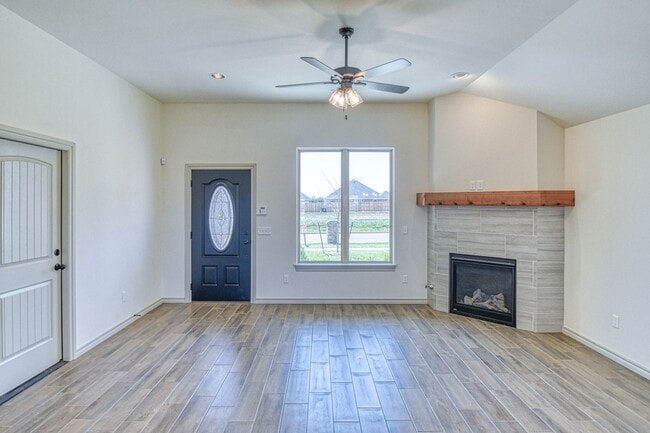 Building Photo - New Construction in Savannah Estates!