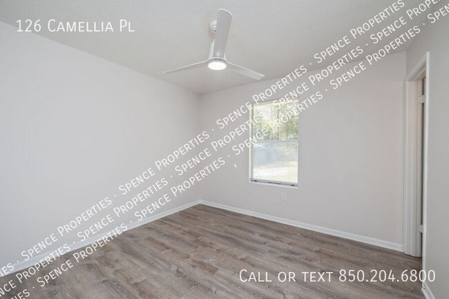 Building Photo - 126 Camellia Pl