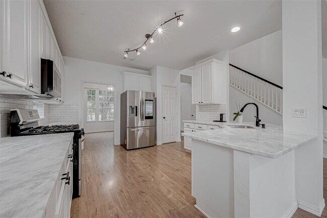 Building Photo - 20802 Louetta Oak Dr