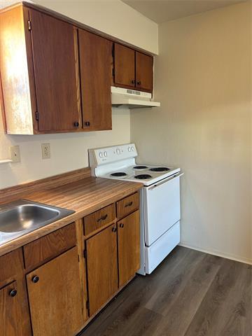 Building Photo - 1836 Coral Rd