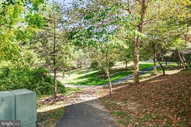 Building Photo - 11582 Cavalier Landing Ct