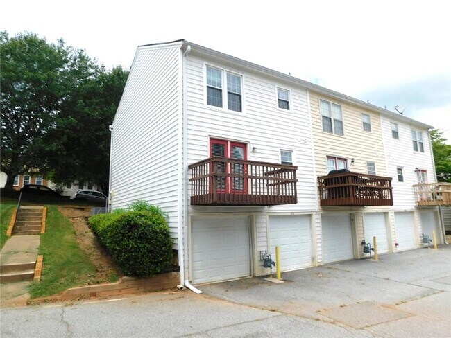 Building Photo - 192 High Creek Dr