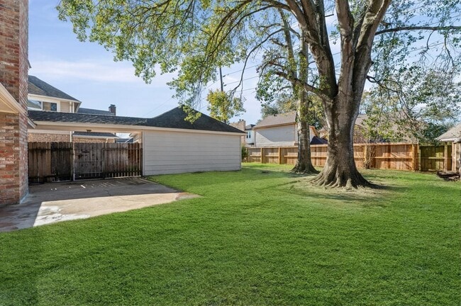 Building Photo - 20618 Prince Creek Dr