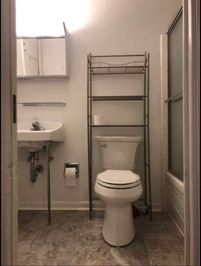 Building Photo - 206 Oleander Rd