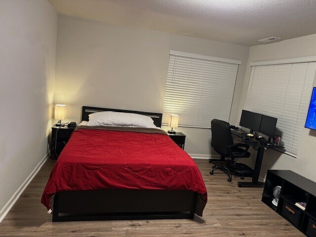 Building Photo - 7969 SE Engelmann St