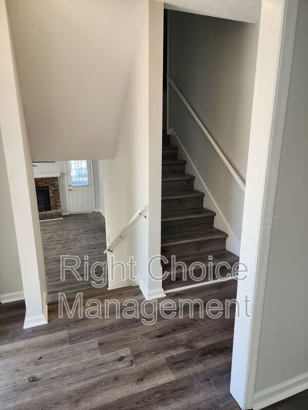 Building Photo - 6219 Browning Dr