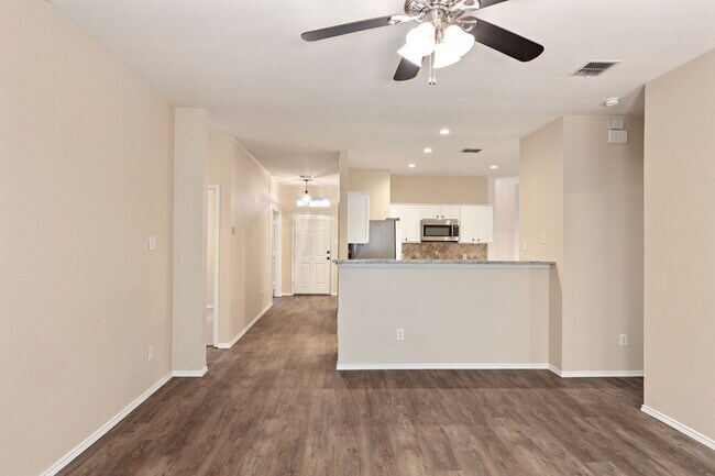 Building Photo - 3905 Hawkins Dr