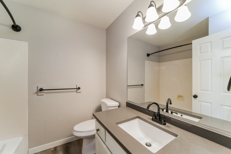 Building Photo - 2619 W 4650 S